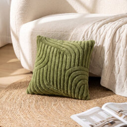 Living And Home Green Plush Square Throw Pillow Cover Polyester Textured Cushion Case With Hidden Zipper 45X45Cm - thumbnail 2