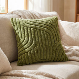 Living And Home Green Plush Square Throw Pillow Cover Polyester Textured Cushion Case With Hidden Zipper 45X45Cm - thumbnail 3