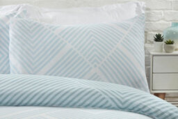 Smart Living Luxury Striped Geometric Reversible Duvet Cover With Pillowcases - thumbnail 4