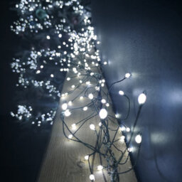 Samuel Alexander 1.8M White Leds Green Garland Wire Light Christmas Decoration With Timer - thumbnail 1