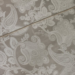 Catherine Lansfield Opulent Jacquard Duvet Cover Set With Pillowcases Champagne Gold - thumbnail 3