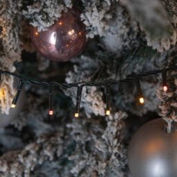 Samuel Alexander 6M 240 Led Treebrights Christmas String Lights With Timer In Red And Vintage Gold - thumbnail 8