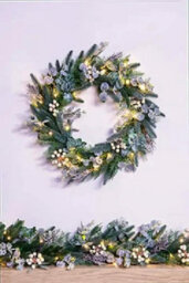 Christmas Tree World 50Cm Pre-Lit Frosted Decorated Pe Pine Wreath With White Berries