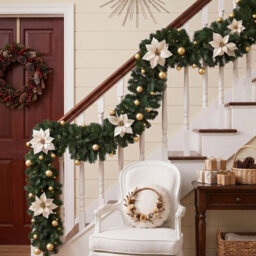 Living And Home 2.7M Artificial Christmas Garland With Led Lights Gold Flower Ball Indoor Holiday Decoration - thumbnail 3