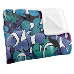 Royce Mcclure Grape Clown Fish Silky Supersoft Blanket Multicoloured (152Cm X 127Cm) - thumbnail 3
