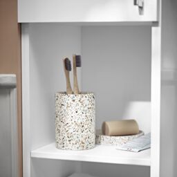 GoodHome Elland Matt Beige Terrazzo Effect Concrete & Polyresin Tumbler - thumbnail 5