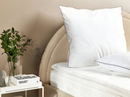 Beliani Bed Pillow Pelister Low Microfibre 80 X 80 Cm White - thumbnail 2