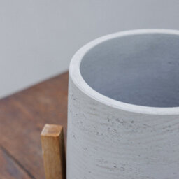 Primrose Textured Concrete Round Garden Planter With Wooden Stand In Cream 30Cm - thumbnail 8