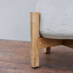 Primrose Textured Concrete Round Garden Planter With Wooden Stand In Cream 30Cm - thumbnail 6