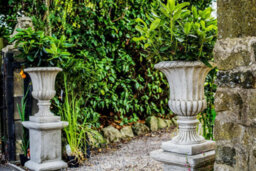 Dgs Statues Pair Of Large Stone Cast Flute Urns And Classic Plinths - thumbnail 4