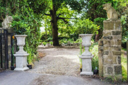 Dgs Statues Pair Of Large Stone Cast Flute Urns And Classic Plinths - thumbnail 5