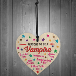 Red Ocean Reasons To Be A Vampire Wooden Hanging Heart Novelty - thumbnail 5