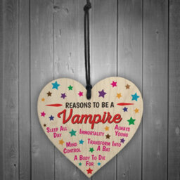 Red Ocean Reasons To Be A Vampire Wooden Hanging Heart Novelty - thumbnail 2