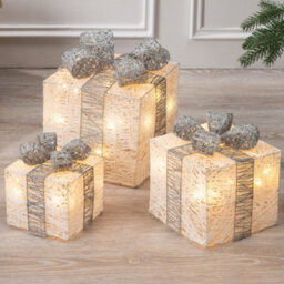 Christow Christmas Set Of 3 Led Light Up Present Decoration - thumbnail 1