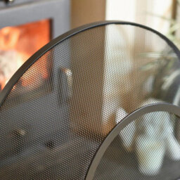 Classic Domed Fire Screen Spark Guard With Silver Circular Handle - thumbnail 2