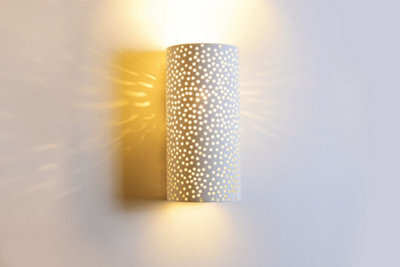 Luminosa Lighting Luminosa Indoor Decorative Paintable Plaster Veria Wall Light Ip20 For 1 X E14 Max 40W White