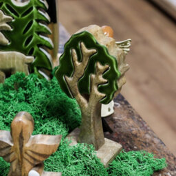 Serenityy Lost In The Forest - Single 3D Wooden Tree Decoration In Green Mango Wood And Enamel, 20X10Cm - thumbnail 4