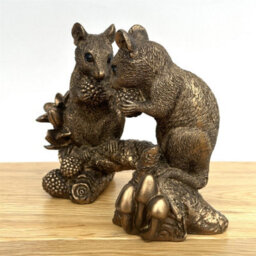 Animal Crackers Two Mice On Branch With Berries Figurine From The Leonardo Reflections Bronzed Range, Gift Boxed - thumbnail 3