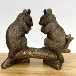 Animal Crackers Two Mice On Branch With Berries Figurine From The Leonardo Reflections Bronzed Range, Gift Boxed - thumbnail 5