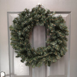 Samuel Alexander 47Cm Plain Green Woodcote Spruce Hanging Christmas Wreath - thumbnail 3