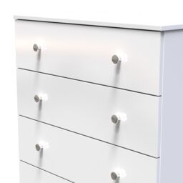 Yarmouth Ready Assembled Matt White No Effect 5 Drawer Wide Chest (H)1067mm (W)740mm (D)390mm - thumbnail 3