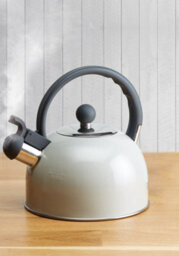 KitchenCraft Living Nostalgia French Grey Traditional 1.4 Litre Whistling Kettle - thumbnail 3