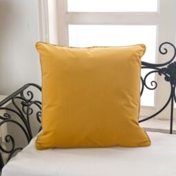 GoodHome Valgreta Yellow Square Velvet Effect Indoor Cushion, (L)43Cm X (W)43Cm - thumbnail 4