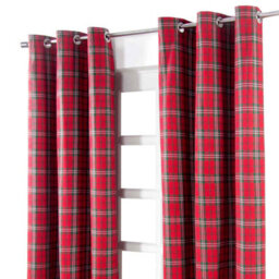 Homescapes Edward Tartan Check Ready Made Eyelet Curtain Pair, 117 X 137 Cm Drop - thumbnail 2