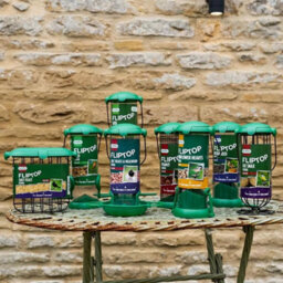 Gardman Large Flip Top Wild Bird Seed Hanging Bird Feeder 28Cm - thumbnail 4
