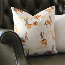 Evans Lichfield Country Running Hares Feather Filled Cushion - thumbnail 4