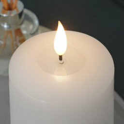 Festive Lights Ember™ Battery Signature White Candle, 15Cm - thumbnail 2