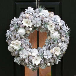 Dibor Traditional White Front Door Autumn Wreath Winter Spring Wreath 33Cm - thumbnail 2
