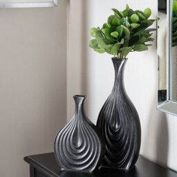 Beliani Black Porcelain Carved Irregular Table Vase 39 Cm - thumbnail 2