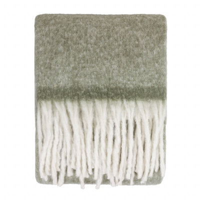 furn. Furn Cozy Woven Tasselled Throw, Green, 140 X 180Cm - image 1