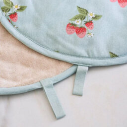 Hob Cover: Sophie Allport Strawberries, Cotton - thumbnail 3