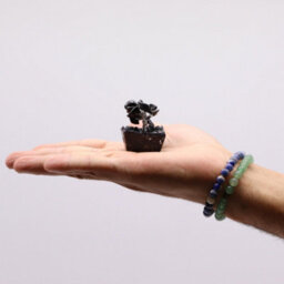 Serenityy Mini Gemstone Tree On Orgonite Base With 15 Black Agate Stones, 5 Cm Height, Lightweight Decorative Accent - thumbnail 5