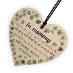 Red Ocean In Memory Wooden Heart Family Memorial Mum Dad Nan Grandad Special Bereavement Flowers Sign Gift - thumbnail 6