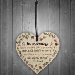 Red Ocean In Memory Wooden Heart Family Memorial Mum Dad Nan Grandad Special Bereavement Flowers Sign Gift - thumbnail 2