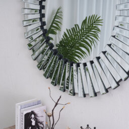 Comfy Living Modern 3D Sunburst Round Mirror 60Cm - thumbnail 2