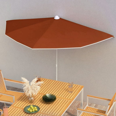 Berkfield Garden Half Parasol With Pole 180X90 Cm Terracotta - image 1