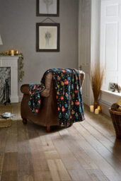 Deyongs Christmas Baubles Fleece Throw 140X180Cm Soft Festive Blanket With Colourful Bauble Print & Cosy Coral Fleece - thumbnail 1