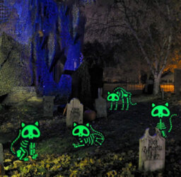 Amorly 4Pcs Halloween Yard Signs, Reflective Black Cat Lawn Stakes, Scary Plastic Outdoor Yard Decorations For Front Yard Home Party - thumbnail 2