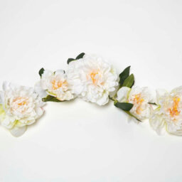 Homescapes Artificial Ivory Handcrafted Peony Flower Garland, 180 Cm - thumbnail 4