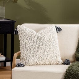 HÖEM Hoem Cambre Boucle Tasselled 100% Cotton Cushion Cover - thumbnail 6