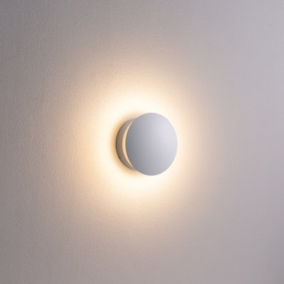 Ultra Beam Lighting Ultrabeam Round White Indoor Led Wall Light 6 Watt Led 600 Lumen Diameter 120mmmm - image 1