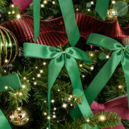 Melody Maison Set Of 10 Forest Green Satin Christmas Bow Decorations - thumbnail 2