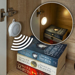 St Helens Home & Garden Battery Powered Led Light With Motion Sensor And Magnet Mount - thumbnail 3