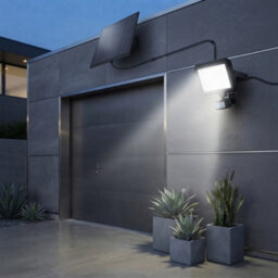 Pluto Packaging 1 X Ultra Bright Solar Pir Floodlight 1000L Motion Activated Security Light - thumbnail 1