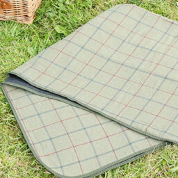 Dibor Vintage Luxury Green Tweed Outdoor Garden Picnic Blanket - thumbnail 4