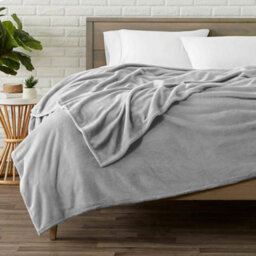 Ameha Fleece Plain Blanket, Lightweight & Reversible Throw For Travel, Bed & Sofa Blanket, Silver Double 150X200Cm - thumbnail 4